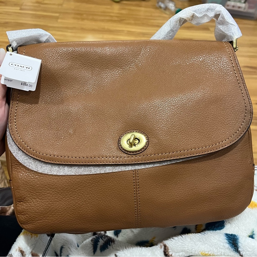 NWT - Coach Vintage Park F23288 British Tan Turnlock
